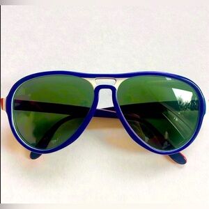 VINTAGE B&L RAY-BAN PHOTOCHROMIC MULTI-CLR TRADITIONAL VAGABOND SUNGLASSES. 58mm